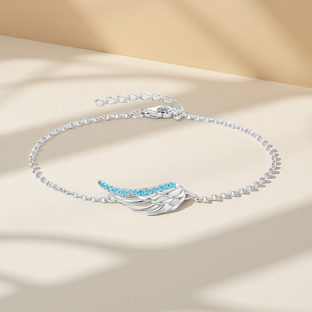 Hug From Heaven Ring Blue Bracelet