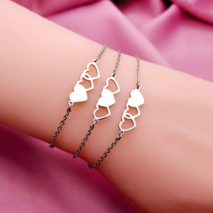 For Friend - Badass Girl Gang Heart Bracelet Set