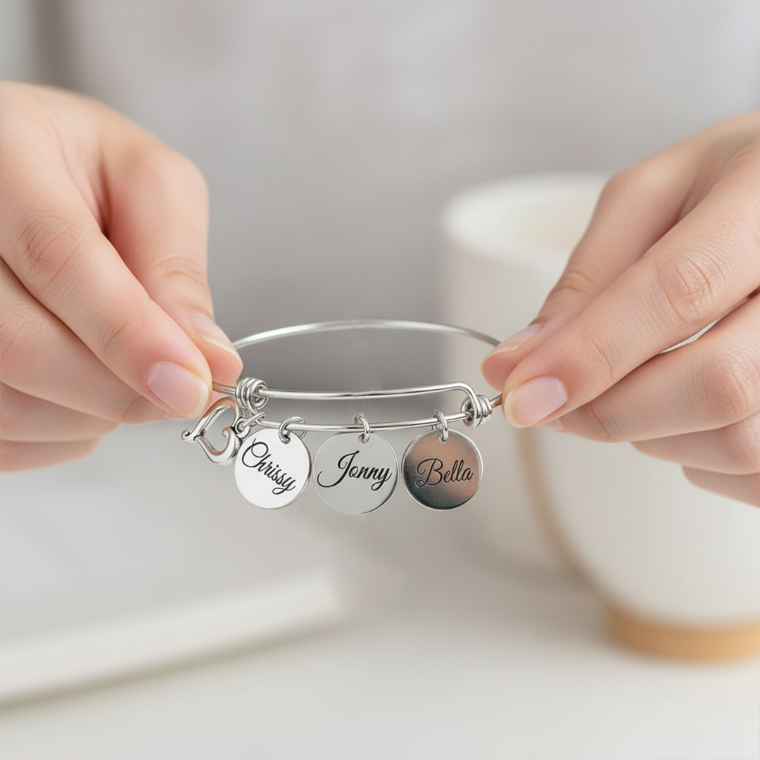 Keep children close to your heart Custom Engraved Name Heart Bangle Bracelet