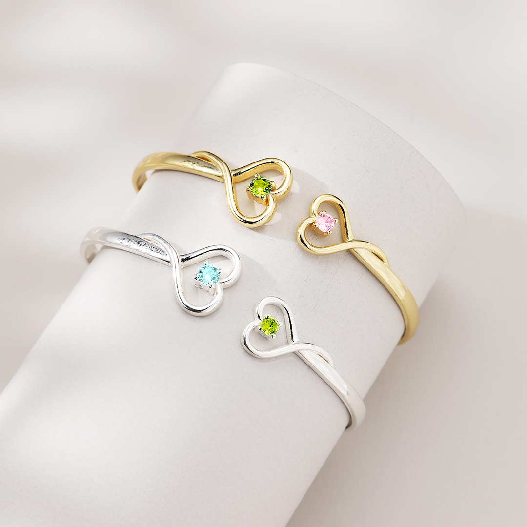 The Love Between Aunt & Niece Is Forever Double Hearts Custom Birthstones Bracelet