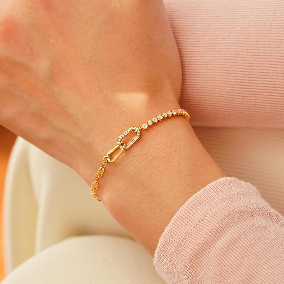 The love between Aunt & Niece is forever Bracelet