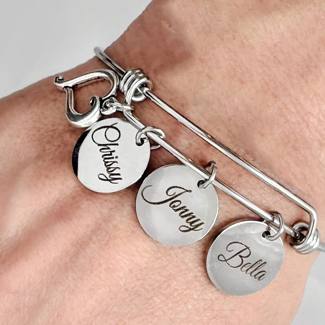 Keep children close to your heart Custom Engraved Name Heart Bangle Bracelet