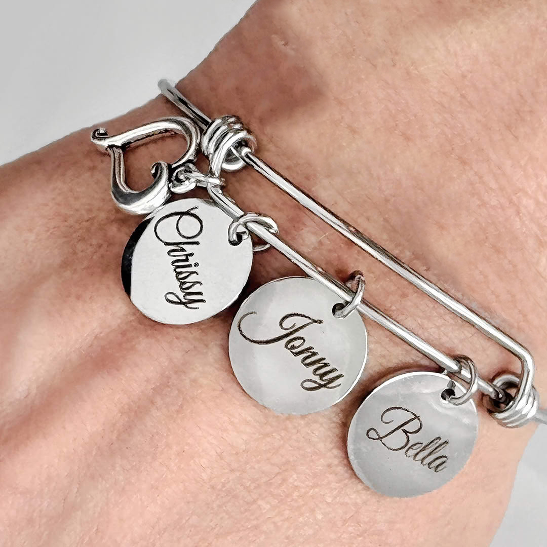 Keep children close to your heart Custom Engraved Name Heart Bangle Bracelet