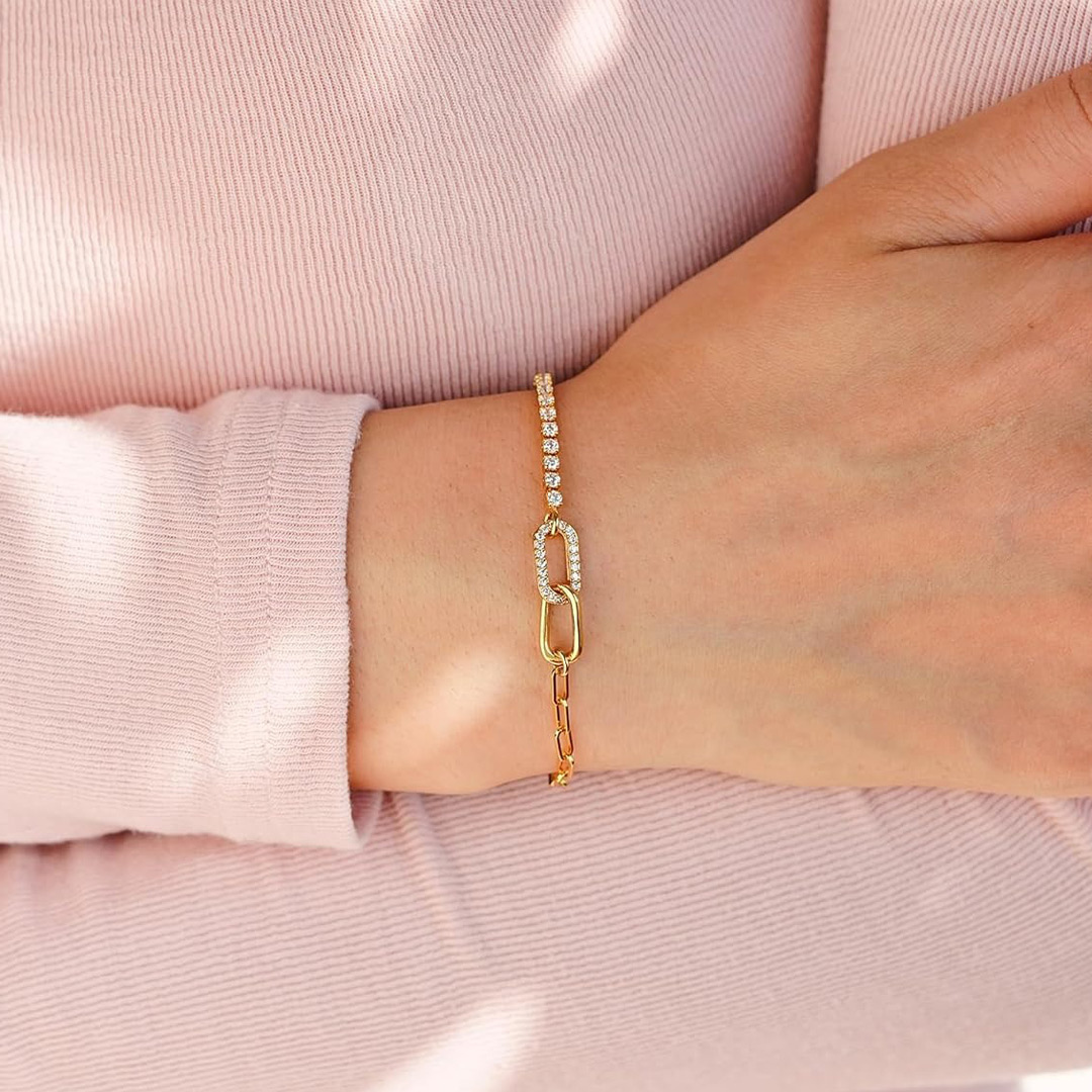 The love between Aunt & Niece is forever Bracelet
