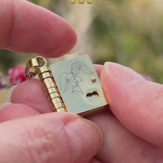 For Sisters- I Love You Sister Book Necklace