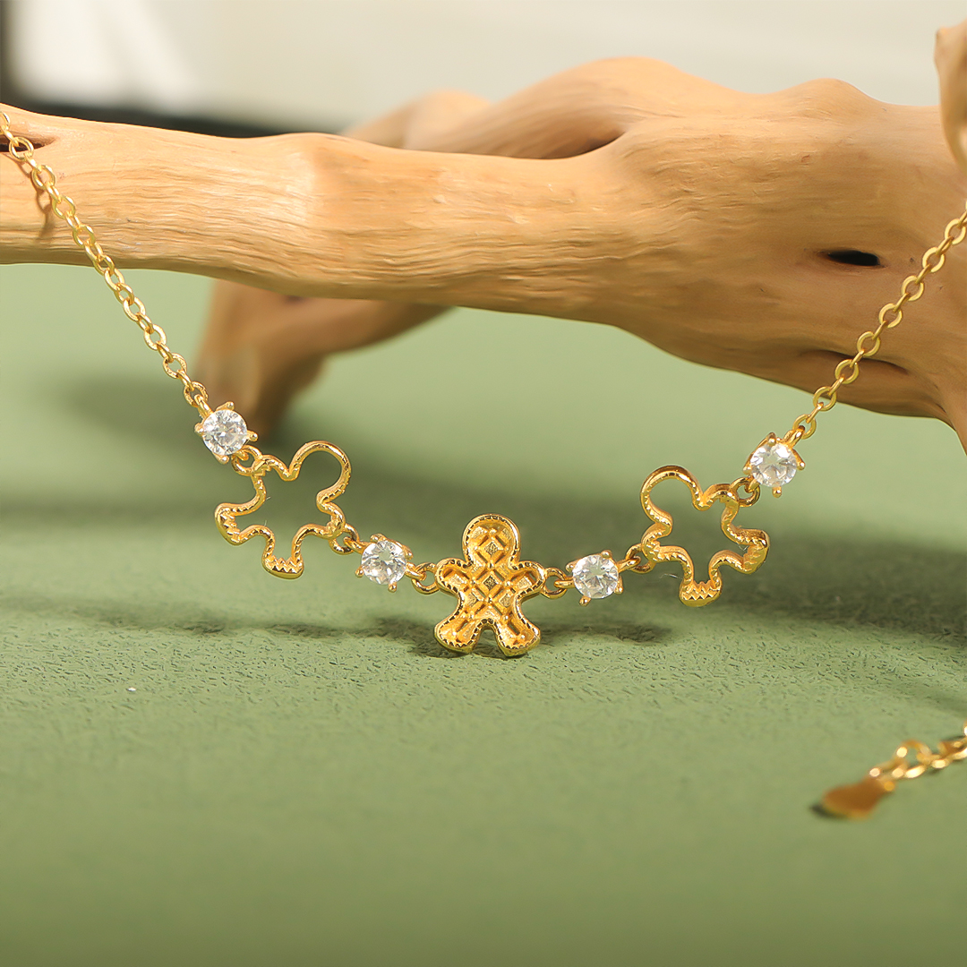 For Friend -Our Friendship Means The World To Me Gingerbread Man Bracelet