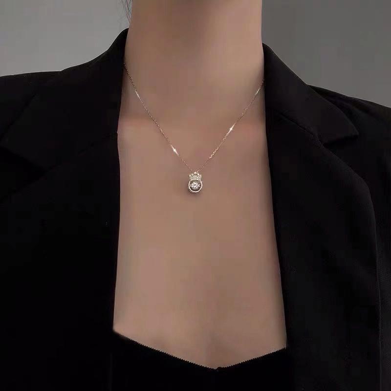 Crown Dancing Necklace