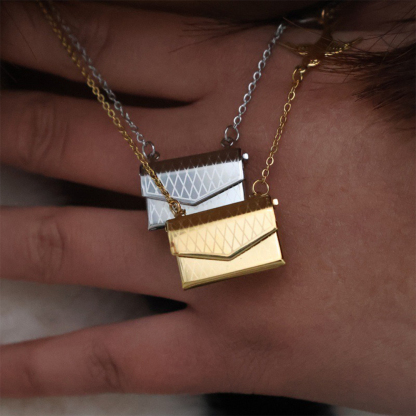 Customized Message Swallow Envelope Necklace