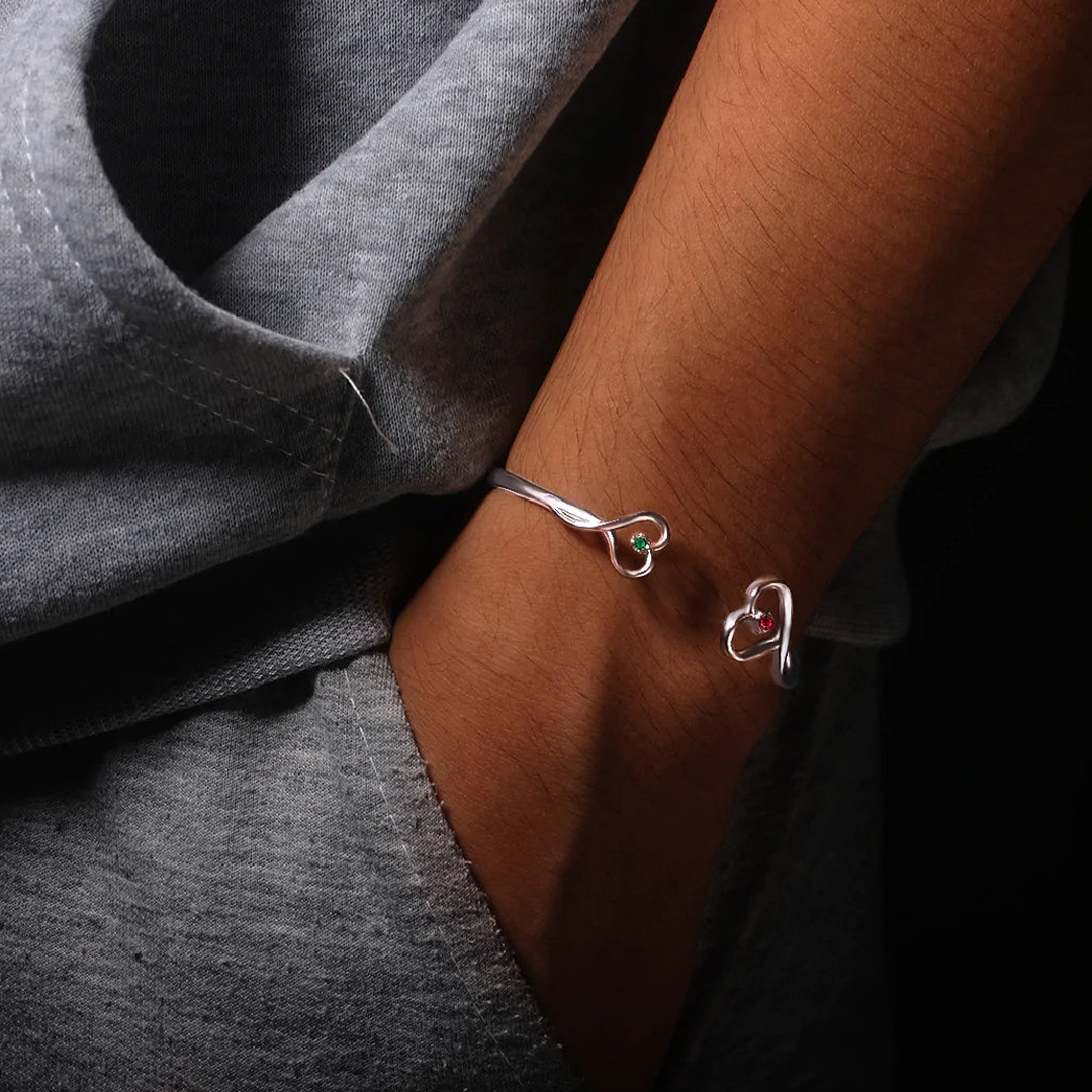 For Sister - A Sister Is God's Way Of Making Sure We Never Walk Alone Heart Custom Birthstones Bracelet