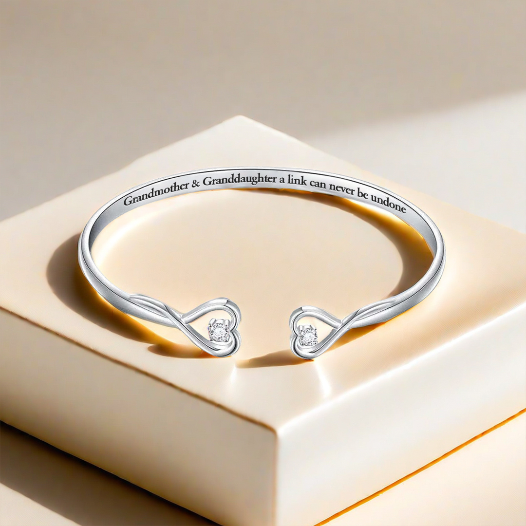 For Granddaughter - Grandmother & Granddaughter Always Keep Me In Your Heart Hearts Bracelet