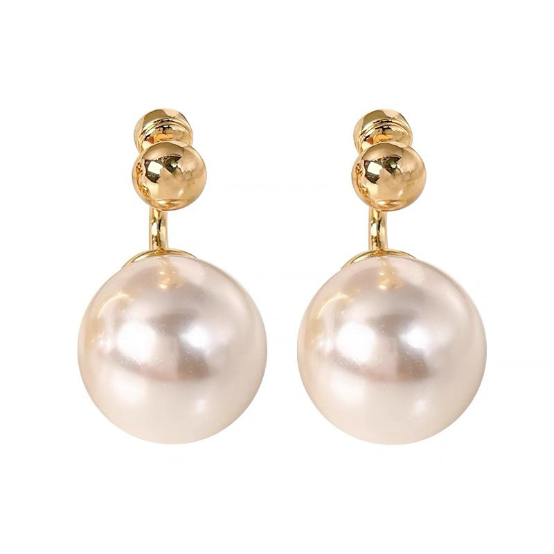 Elegant Pearl Earrings