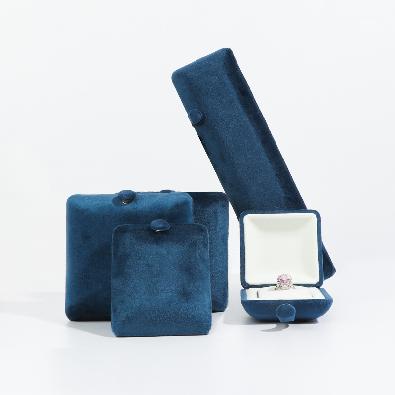 Blue Velvet Bracelet Case