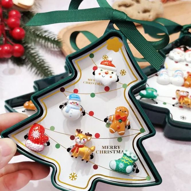 Six Rings Christmas Box