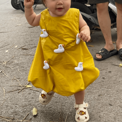 Toddler 3D Duck Yellow Sleeveless Dress - image 2