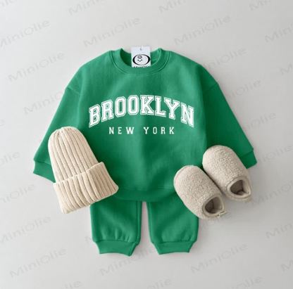 BROOKLYN NEW YORK Baby Sweatshirt 2-piece Green Set - Green - 2-3T - image 1