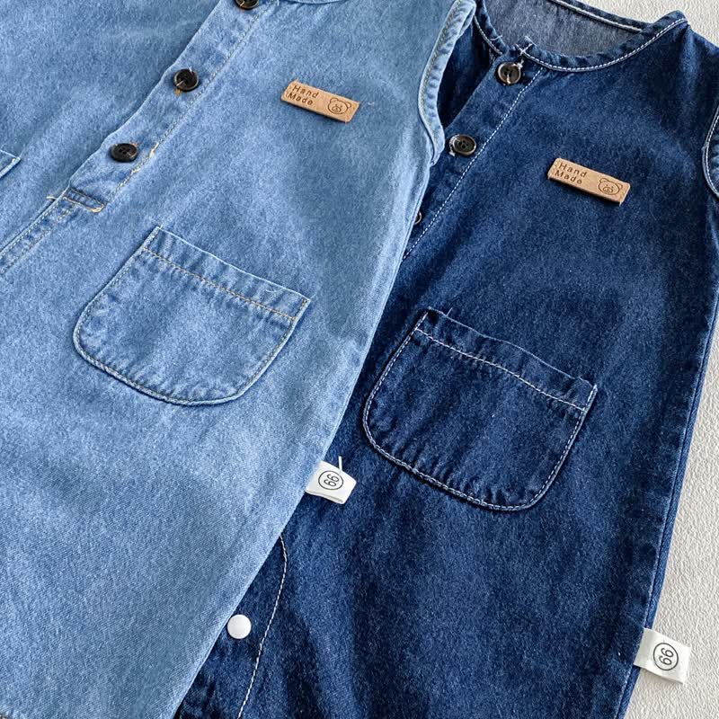 Baby Denim Sleeveless Romper with Hat - image 4