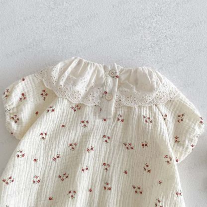 Baby Vintage Floral Ruffle Collar Bodysuit with Hat - image 7