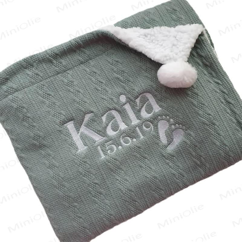 Personalized Baby Name Plush Pompom Blanket - image 3