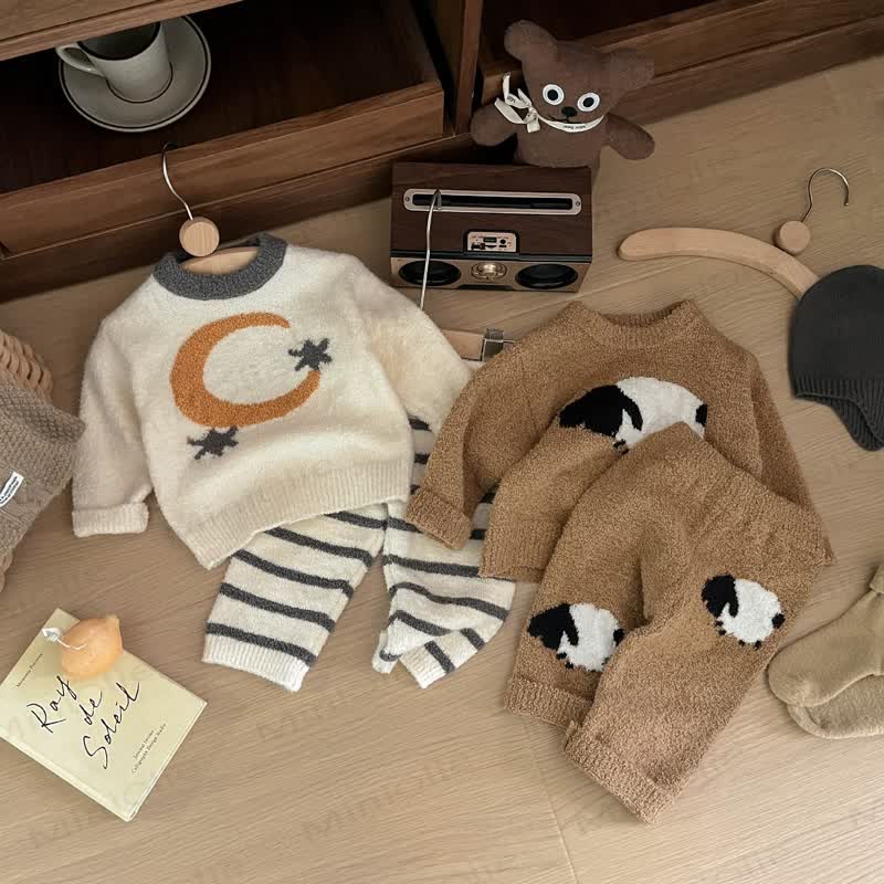 Baby Fleece Sweatshirt and Pants 2-piece Pyjama Set - image 1