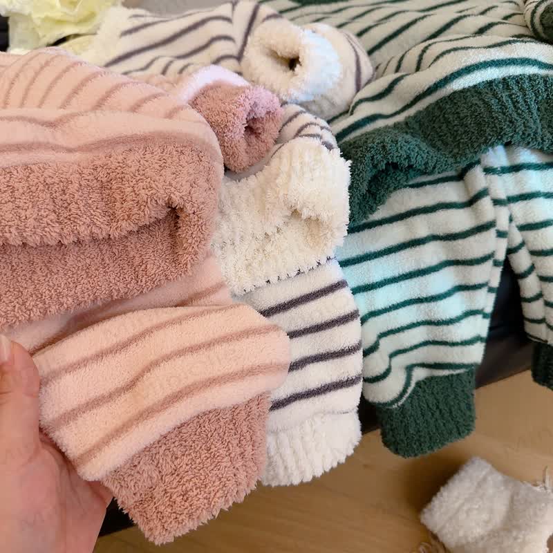 Toddler Striped Plush Pullover 2-piece Loungewear Set - image 11
