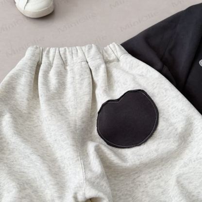 Toddler Puppy Patch Sweatshirt and Harem Pants 2-piece Set - image 9