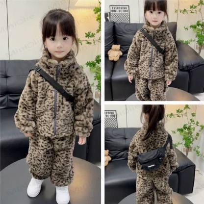 Toddler Girl Leopard Print Fleece Jacket and Pants 2-piece Set - image 1