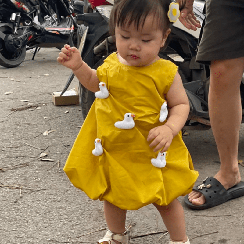 Toddler 3D Duck Yellow Sleeveless Dress - image 3