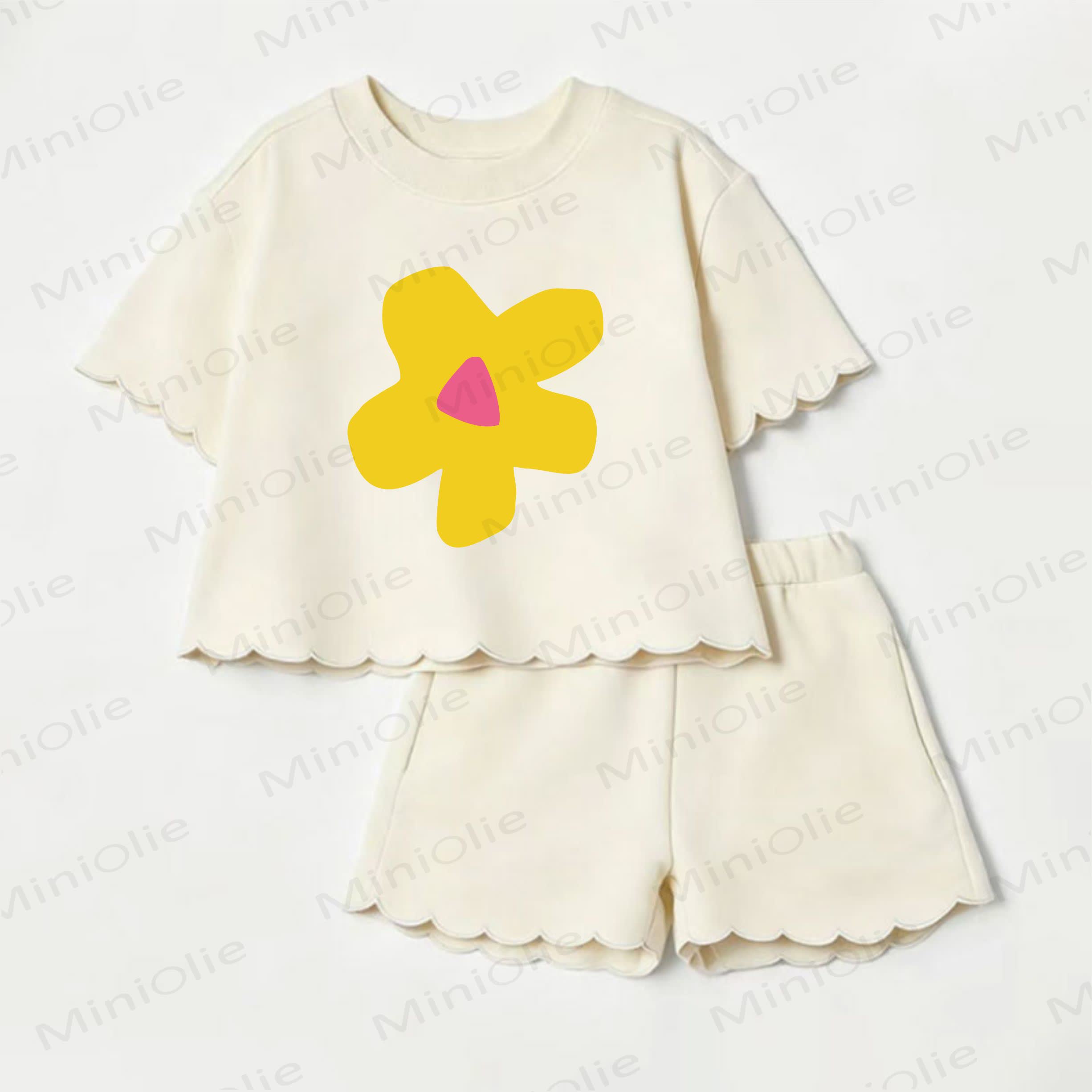 Baby Flower Print Scalloped Edge T-shirt and Shorts 2-Piece Set - Beige - 3-4T - image 1