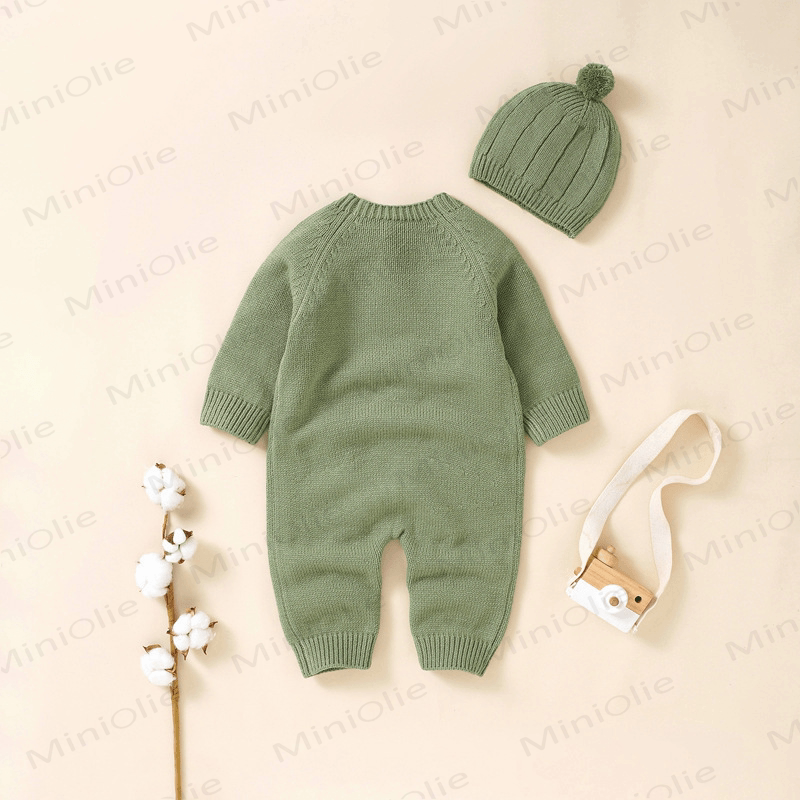 Baby Solid Color Knit Romper with Hat - image 4