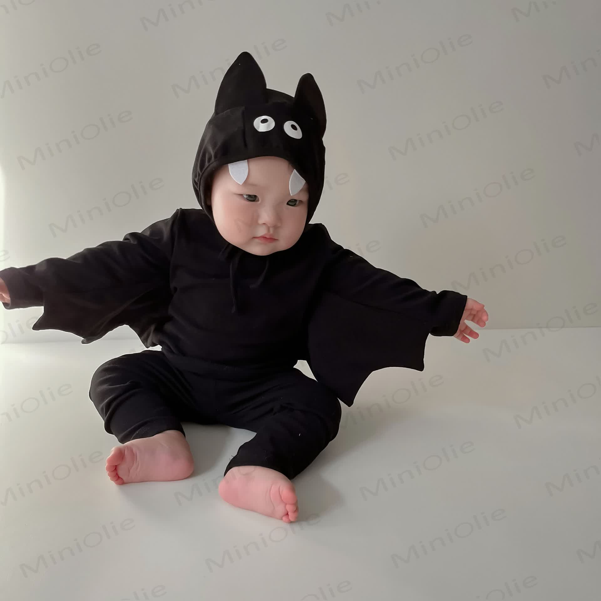 Baby Bat Cosplay 3 Pieces Set with Hat - image 5