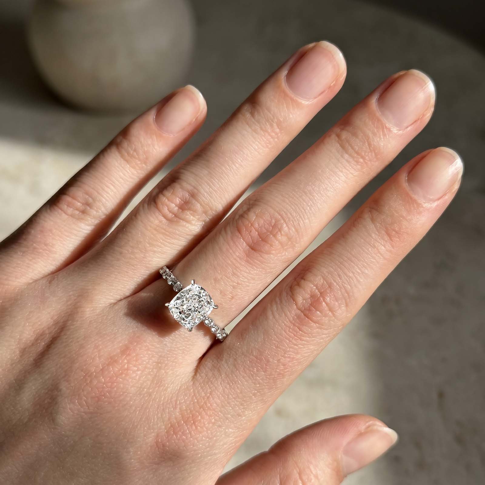 Exquisite 2.0 Carat Cushion Cut Engagement Ring In Sterling Silver 