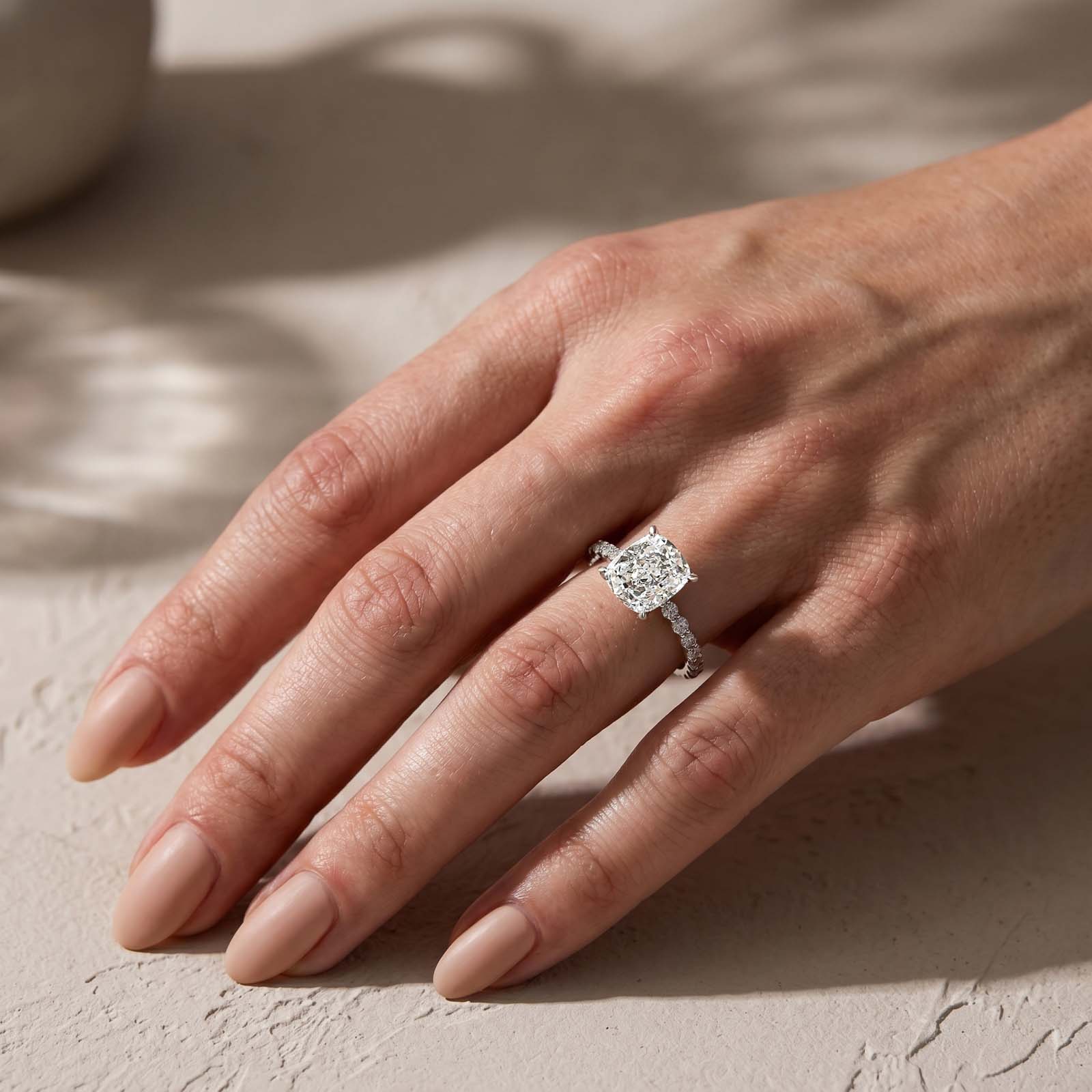Exquisite 2.0 Carat Cushion Cut Engagement Ring In Sterling Silver 