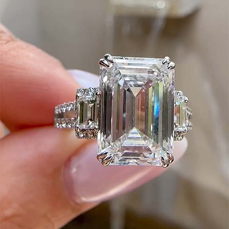 14k White Gold And Platinum Custom Two-tone Three Stone Diamond Engagement  Ring #102912 - Seattle Bellevue | Joseph Jewelry