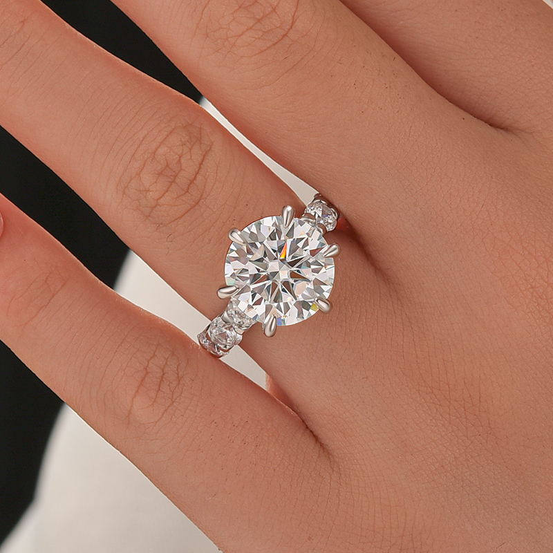 Moissanite Round Cut Luxe Engagement Ring Travel Rings In