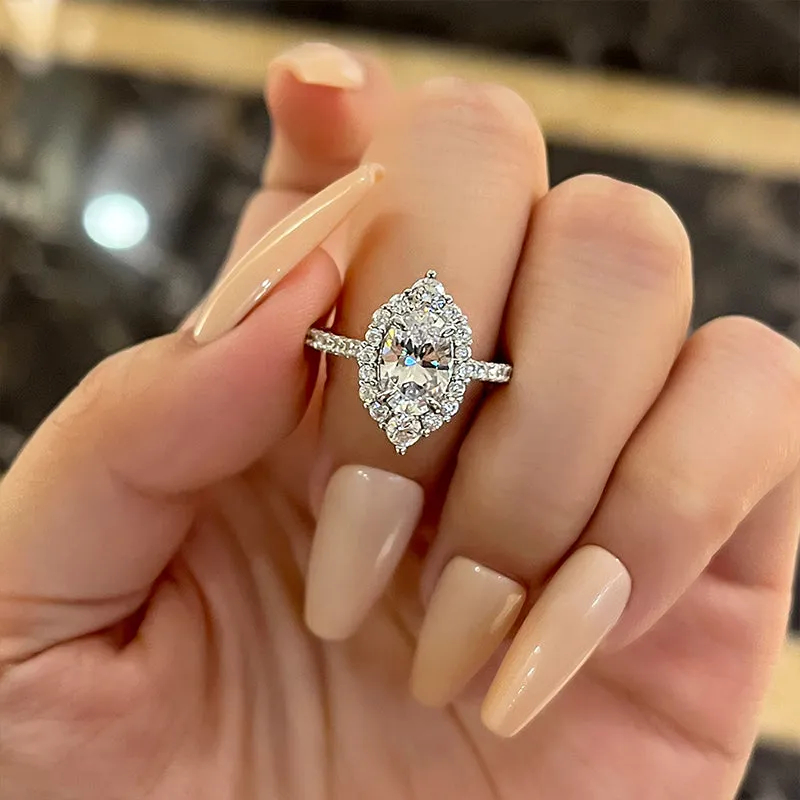 Oval Cut Diamond Engagement Ring | Miss Diamond Ring