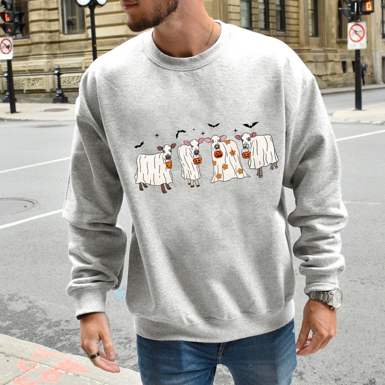 Cow who goes to a midnight Halloween party Sweatshirt