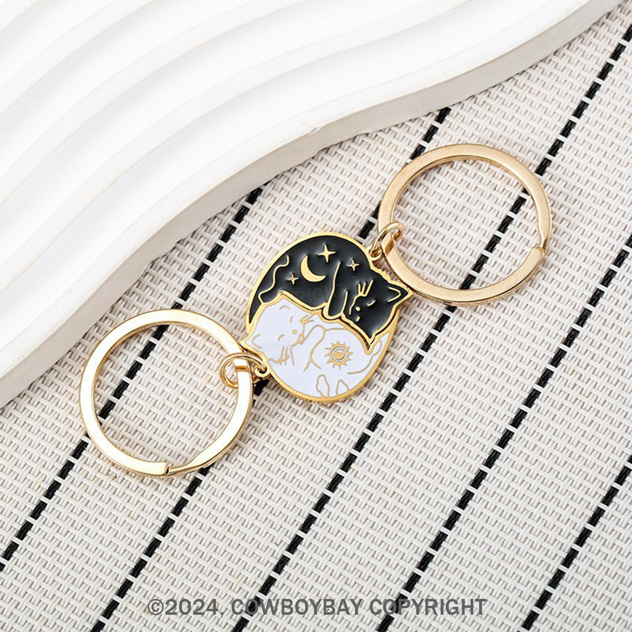 Day & Night Hugging Cat Keychain