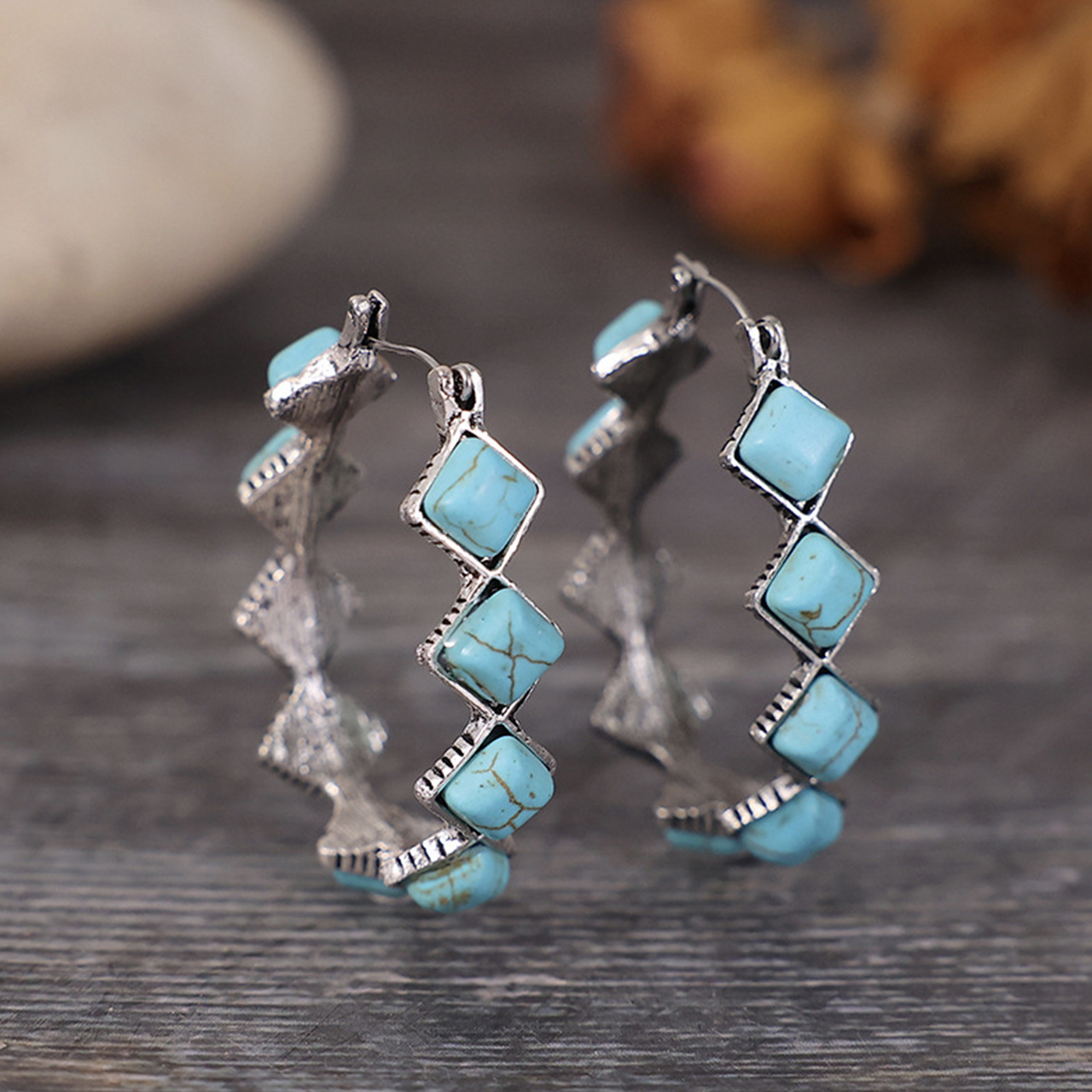 Western Diamond Turquoise U-shaped Earrings