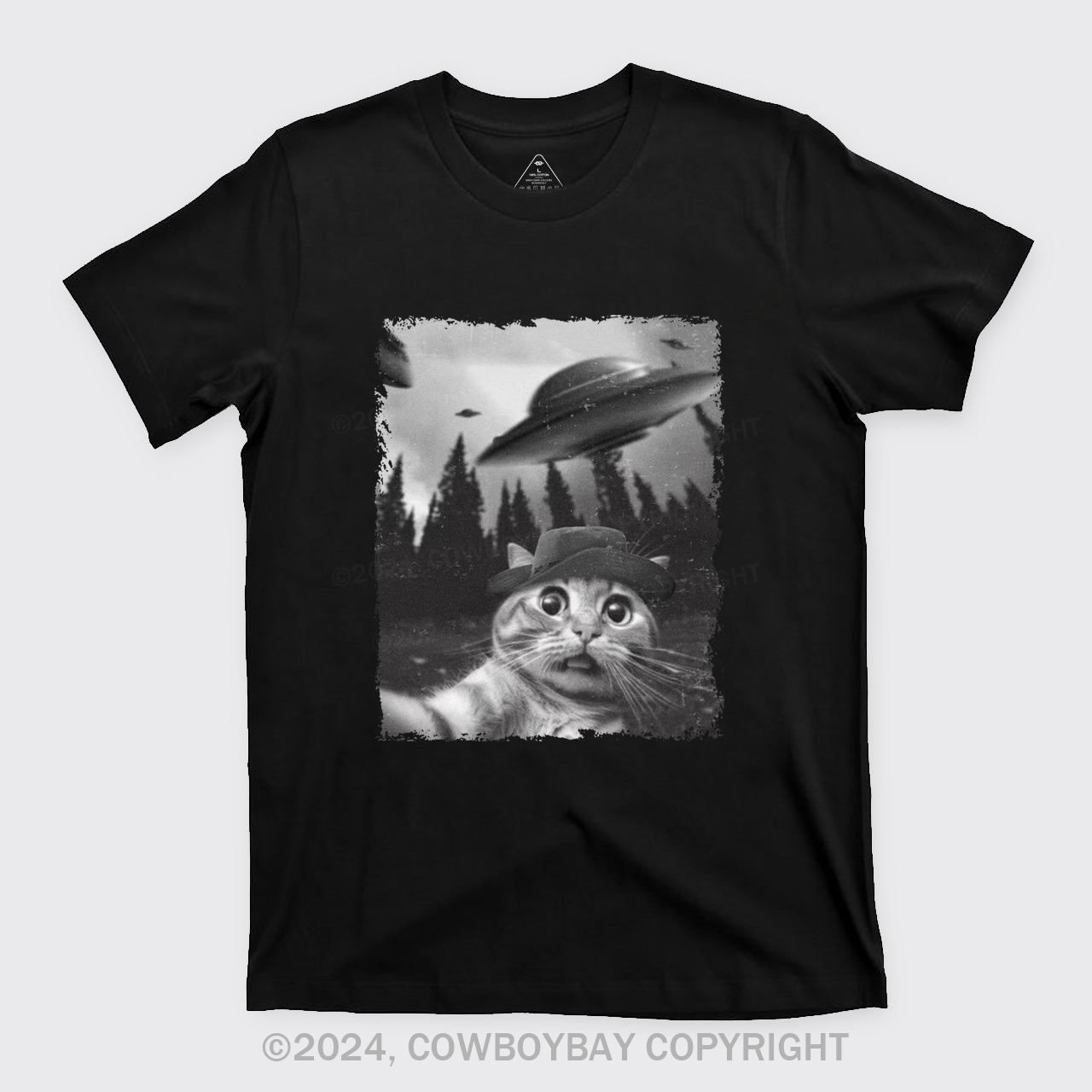 Funny Cat Selfie With UFOs T-Shirts