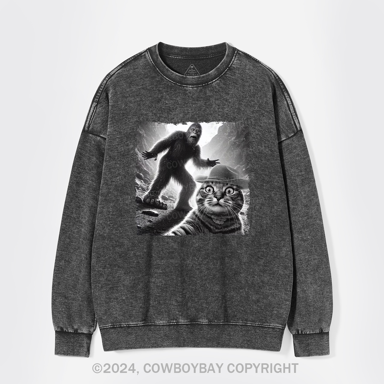 Scared Cat Selfie With Bigfoot Retro 90s Washed Sweatshirts