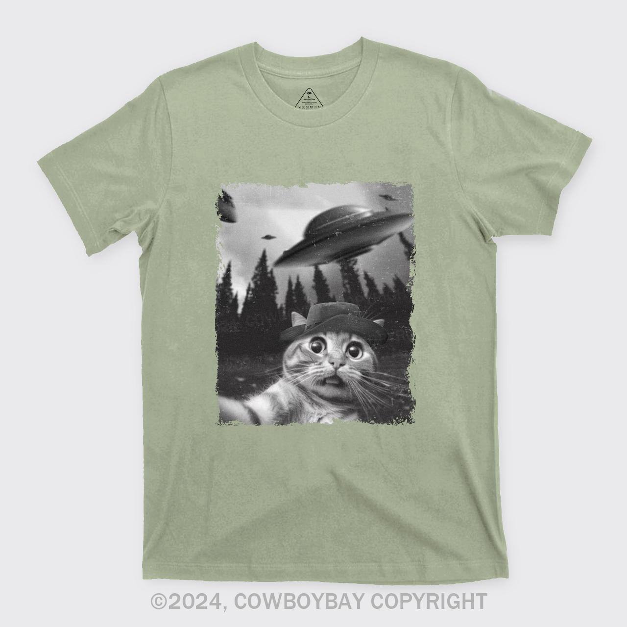 Funny Cat Selfie With UFOs T-Shirts