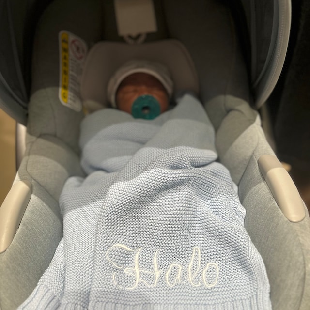 Personalized Embroidered Blanket for Kid Unique Gift | KKKid91