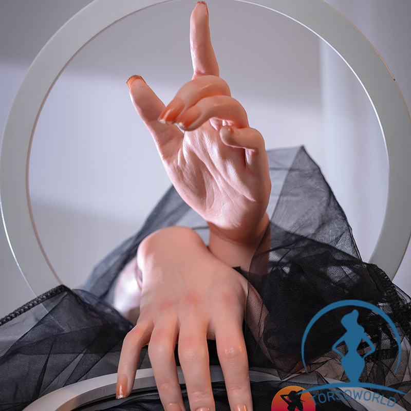 SHE DOLL 0.73kg (einzel) Realistisches Masturbator aus Silikon Handfetisch