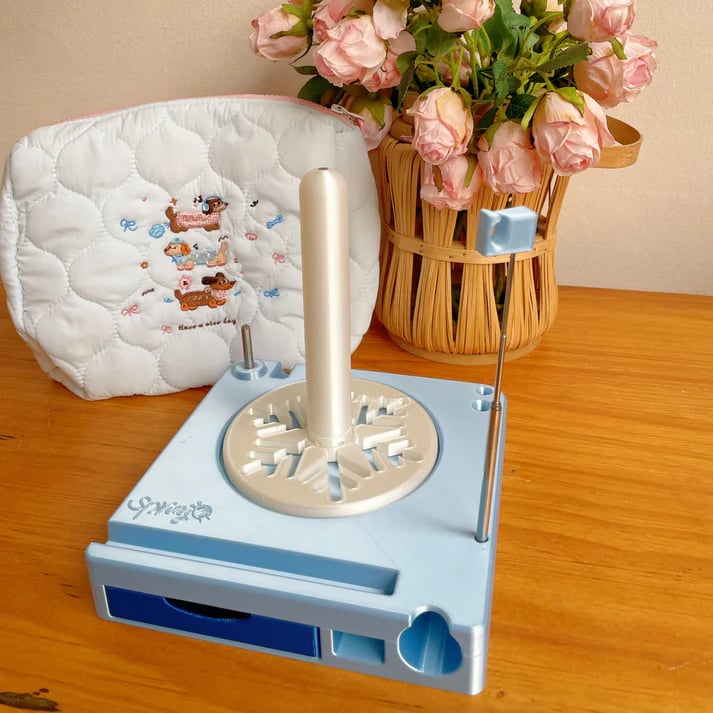 💜Hot Sale- Shiny Portable Multi-Functional Yarn Spool Box ✨