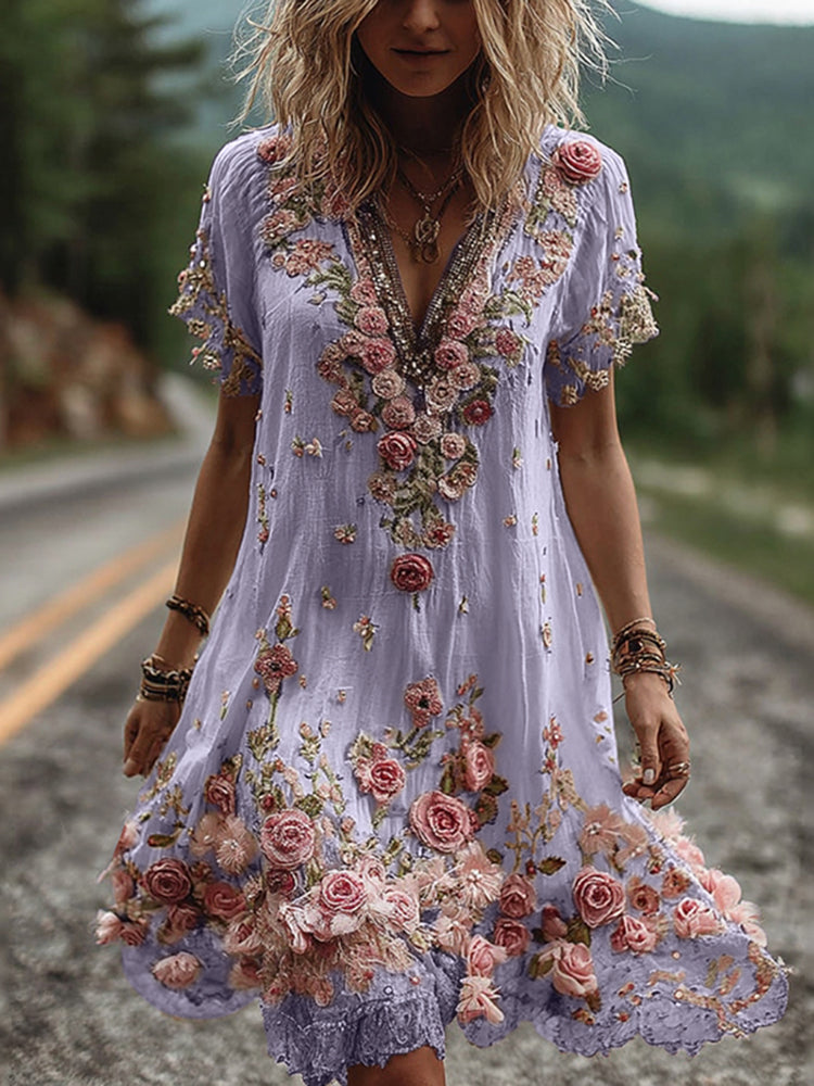 Vestido vintage de manga curta com bordado floral