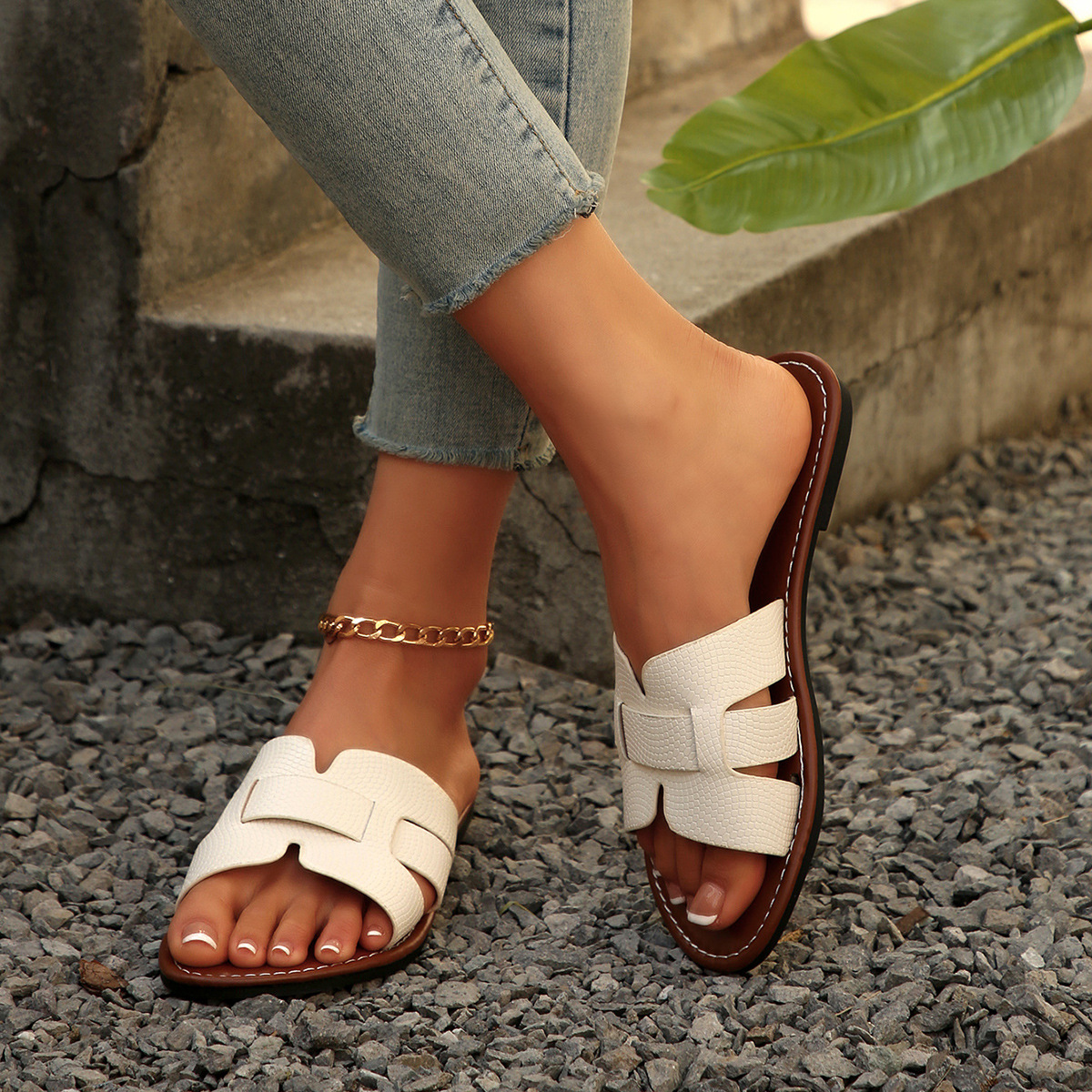 Damskie płaskie sandały ortopedyczne typu slip-on