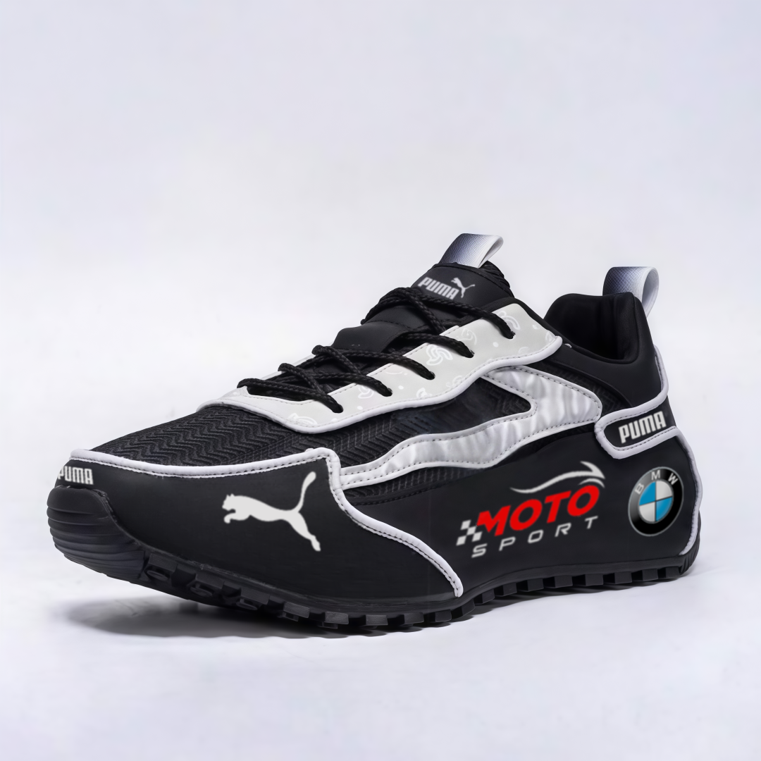 Buty sportowe Puma w stylu wyścigowym, łączące elementy Moto Sport i BMW.