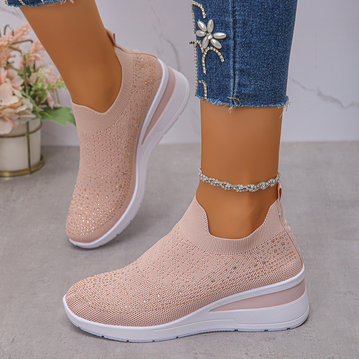 🔥Bestseller - 50% zniżki🔥Damskie, ortopedyczne, wsuwane trampki na obcasie typu wedge z siateczki z kryształkami