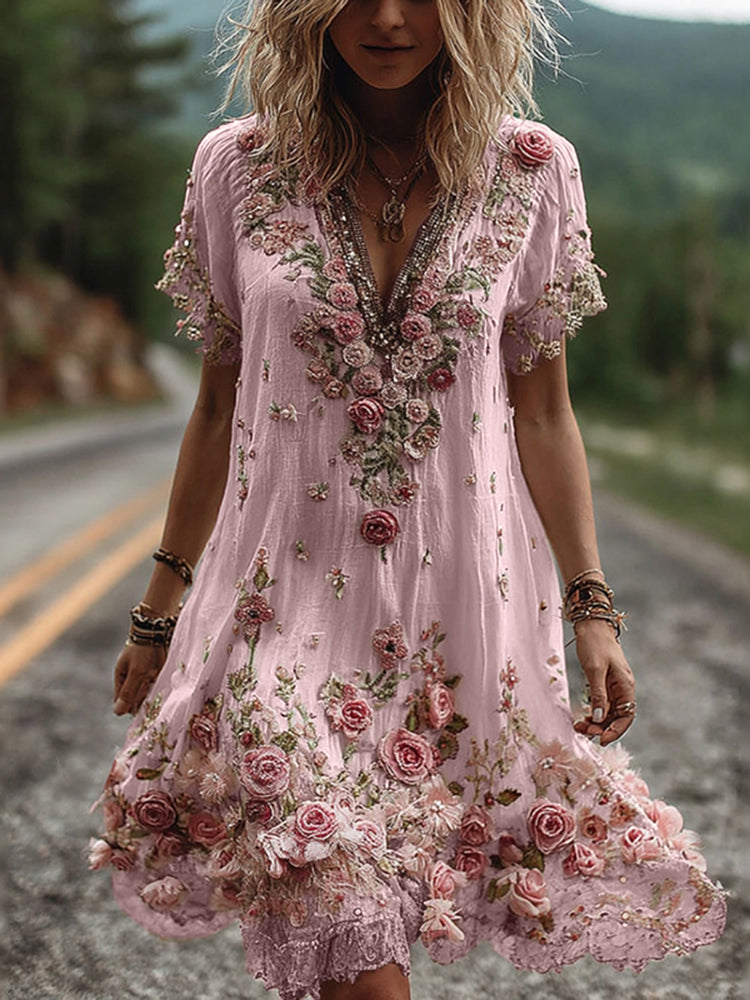 Vestido vintage de manga curta com bordado floral