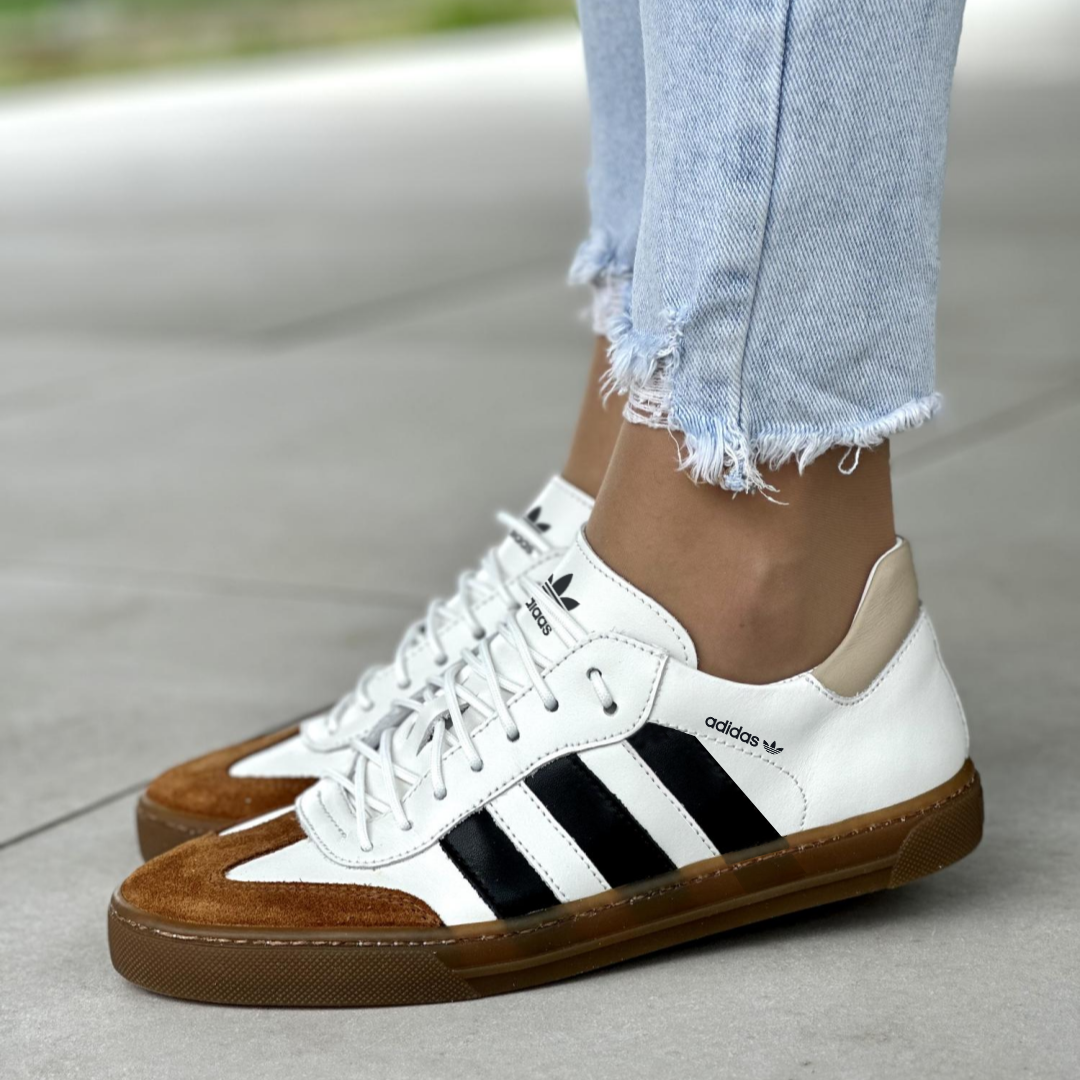 Wygodne damskie buty sportowe Adidas ze skóry naturalnej
